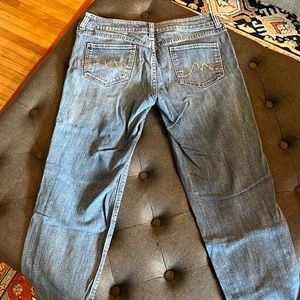 NY & Co Slim Slouch distressed jeans - Size 6